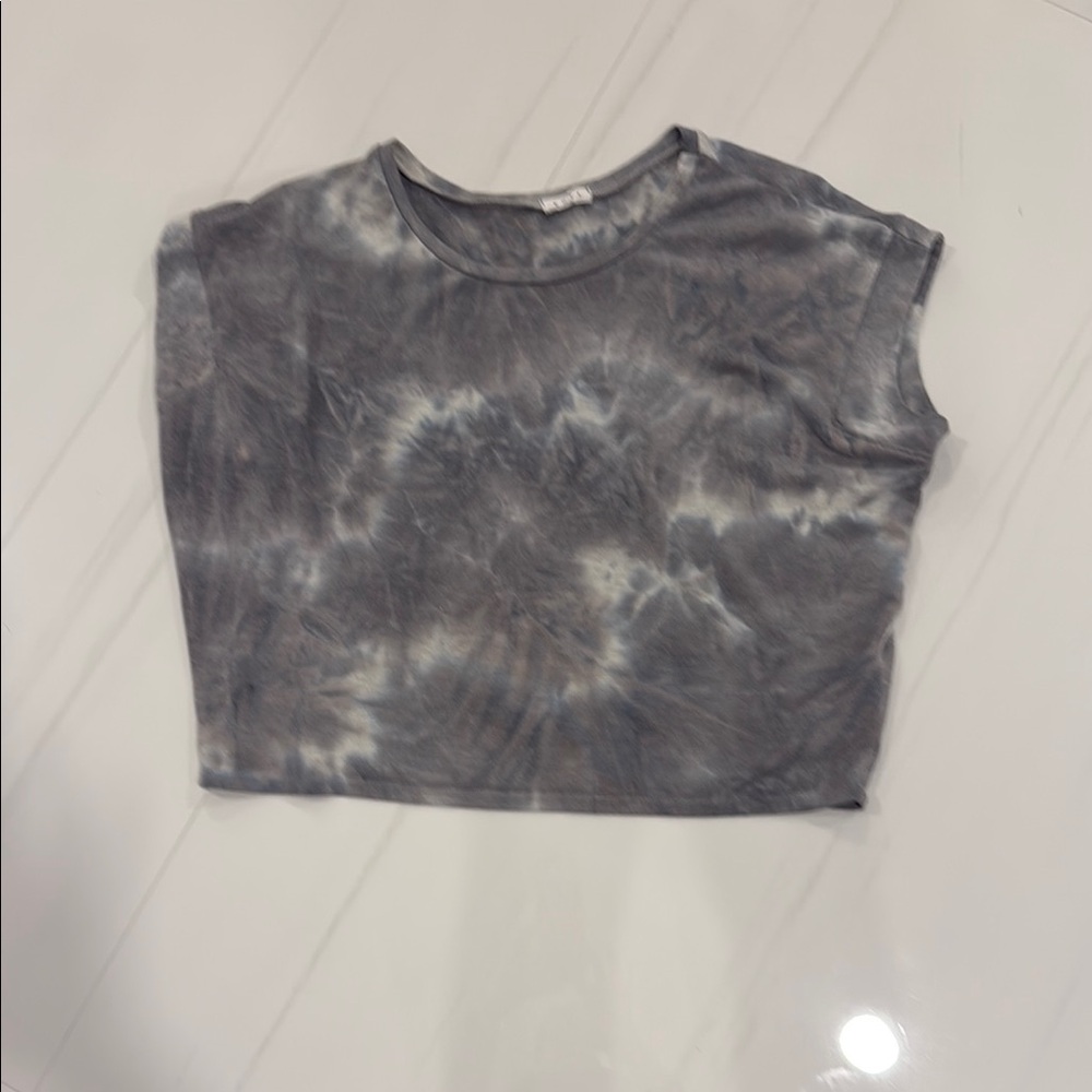 Gray and Black Cap Sleeve Crop T-Shirt